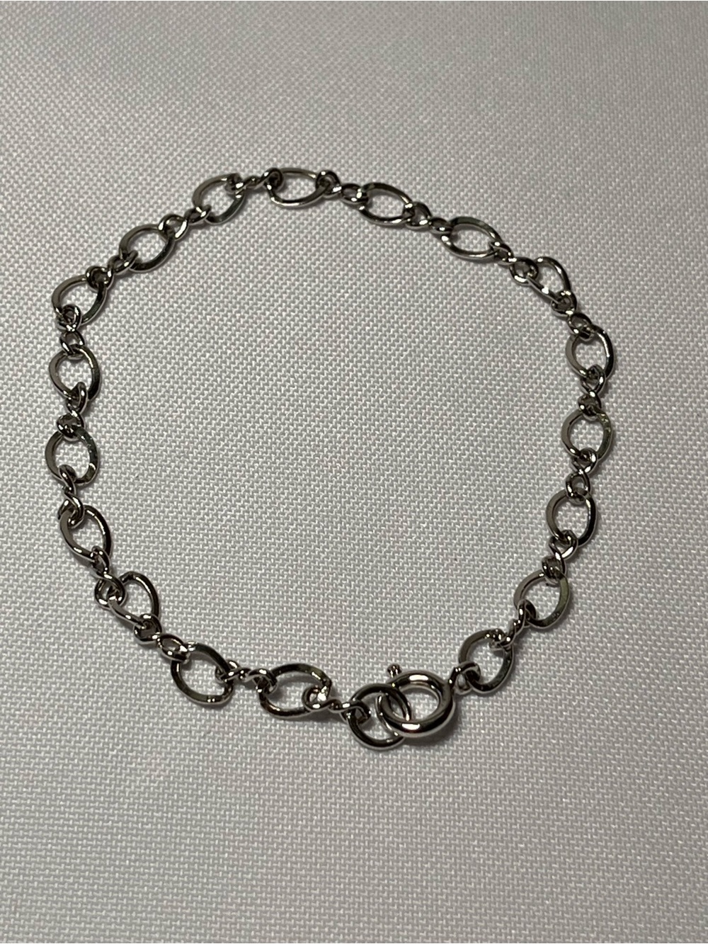 Polished Silver Link Bracelet for Women
Vintage charm bracelet